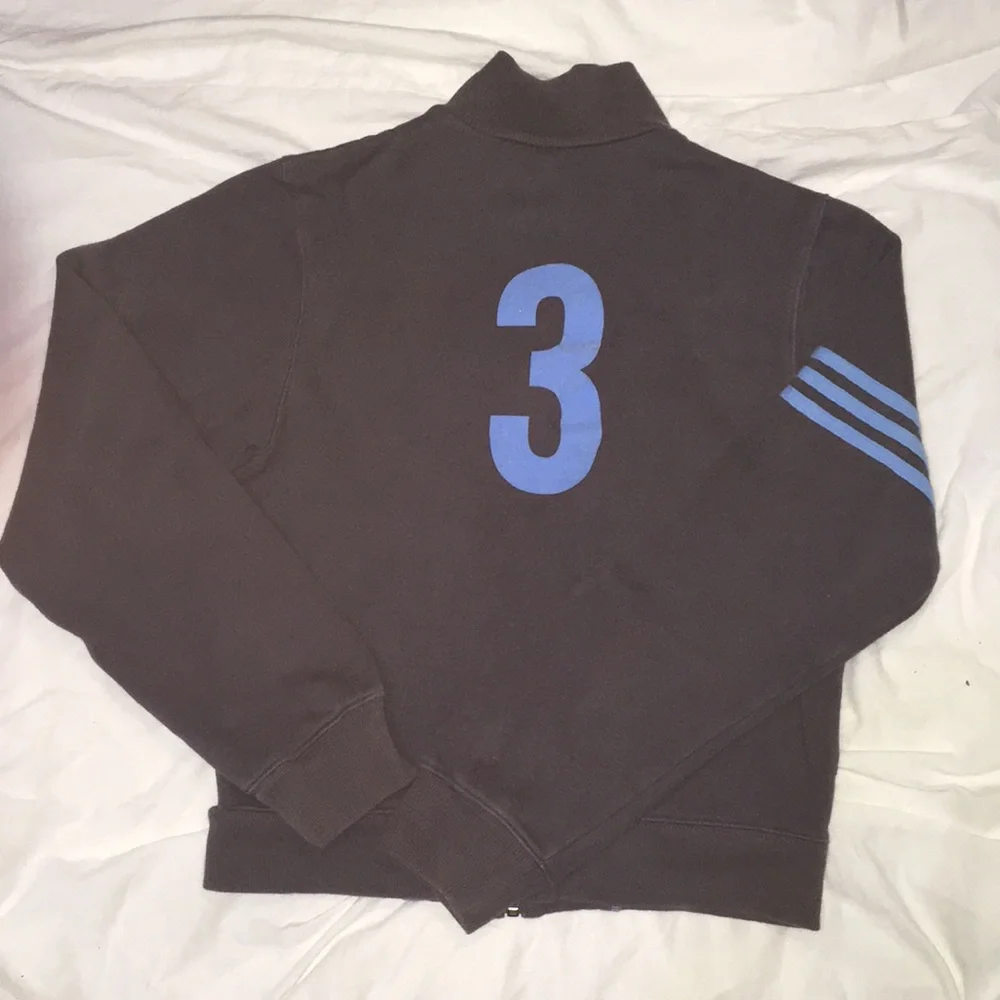 Adidas Boy’s Jacket.  Size 5.  Adidas 3 stripes on the right sleeve.
